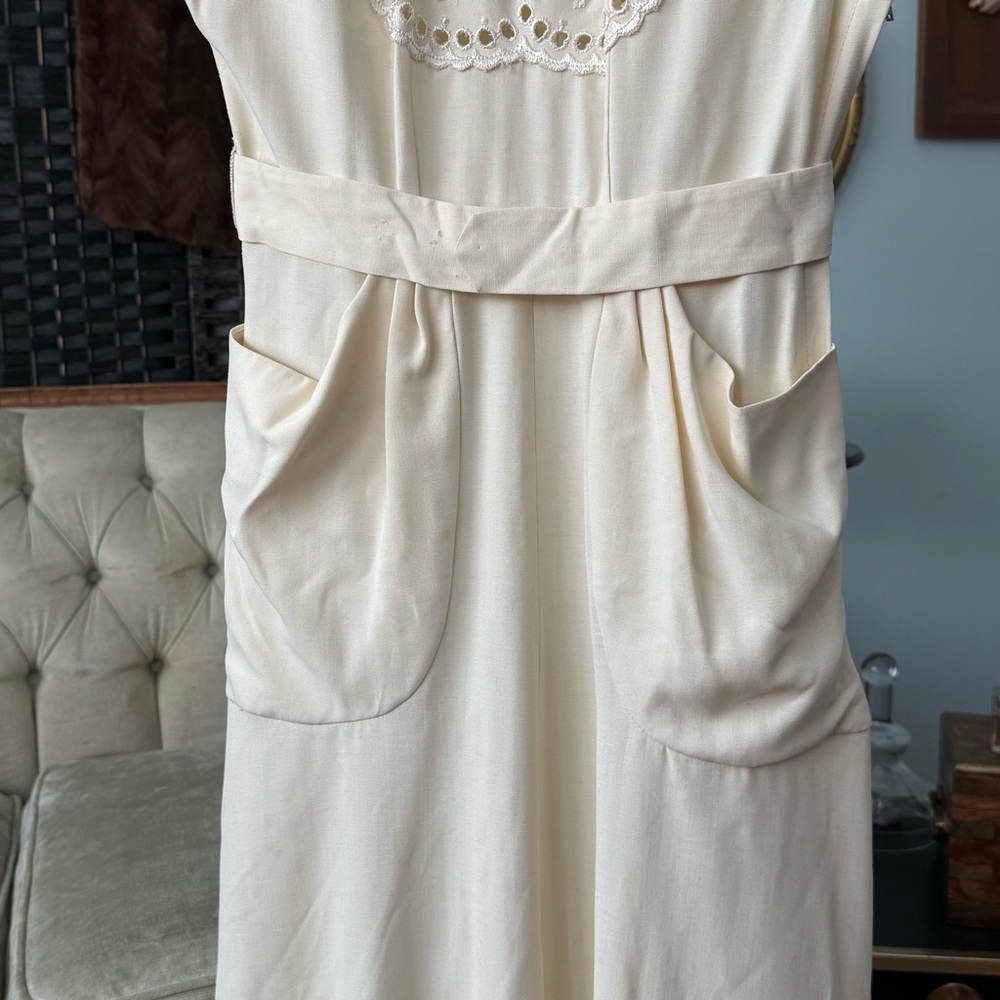 🤍 Vintage Carl Naftal California Cream Eyelet Dress Detachable Belt 1970s XS - Picture 2 of 16